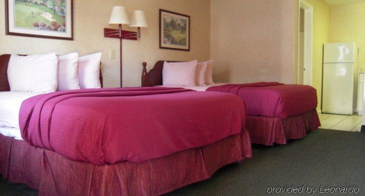 Country Hearth Inn & Suites Augusta Eksteriør billede